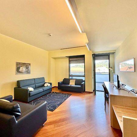 Hostdomus - Turin Rooftop ภายนอก รูปภาพ