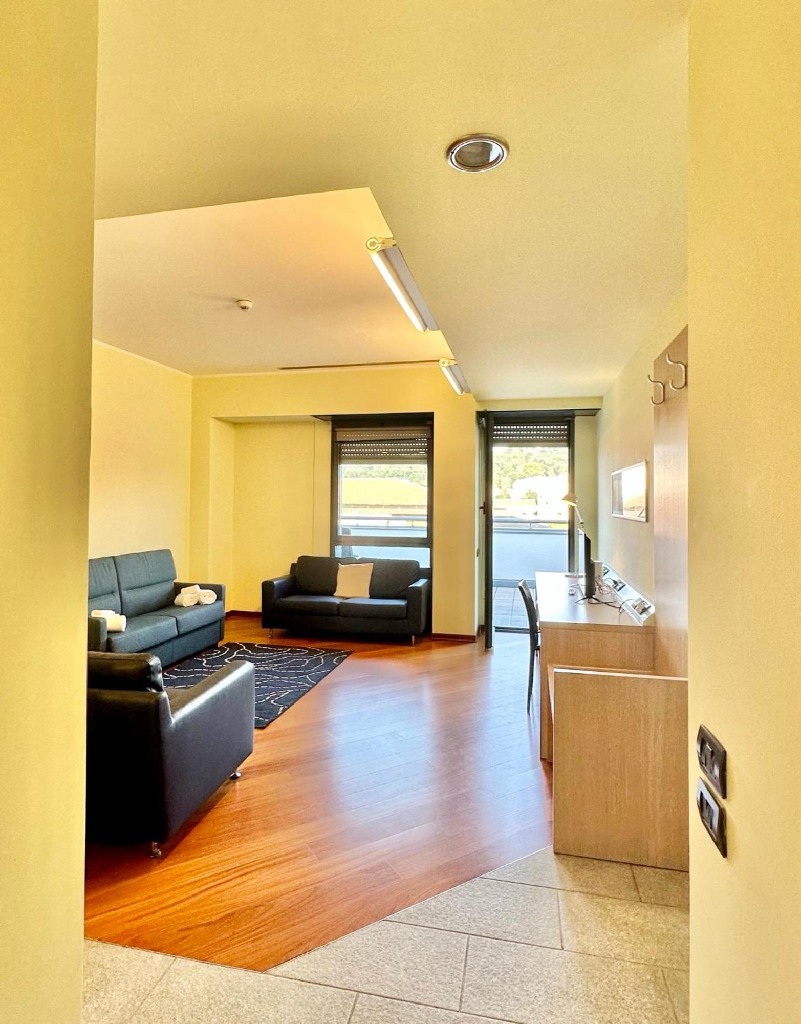 Hostdomus - Turin Rooftop ภายนอก รูปภาพ