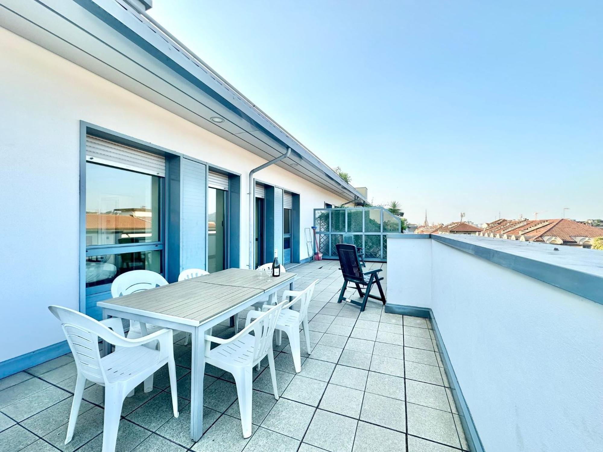 Hostdomus - Turin Rooftop ภายนอก รูปภาพ